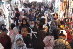 Libur Panjang, Pasar Beringharjo Diserbu Wisatawan