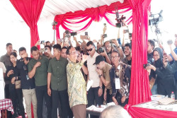 Ini Pesan Mahfud Md Usai Nyoblos di TPS 106 Sambilegi Lor