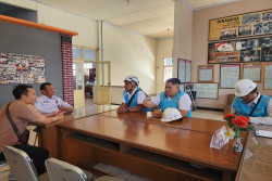 Pastikan Listrik Aman Selama Pemilu 2024, GM PLN UID Jateng DIY Pantau Langsung 121 Posko Siaga Pemilu
