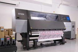 Inovasi Mode Ramah Lingkungan: Epson Gandeng AFDS untuk Koleksi Berteknologi Tinggi