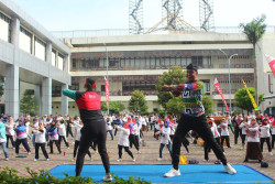 Senam Massal Meriahkan HPN dan HUT Ke-2 Diorama Arsip Jogja