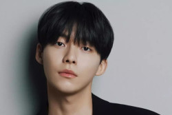 Woo Jin Young Bakal Masuk Wajib Militer, Ini Pesannya Buat Kamu