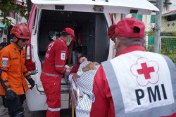 Latih Masyarakat Tanggap Bencana, SBI dan BPBD Cilacap Gelar Simulasi