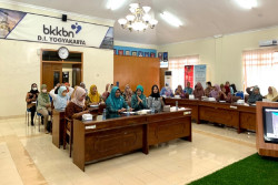 BKKBN DIY Gelar Pembinaan Kelompok Bina Keluarga Balita Holistik Integratif