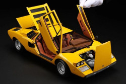 Perusahaan Ini Produksi Miniatur Mobil Sport yang Harganya Saingi Mobil Aslinya