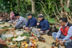 Pembangunan Tol Jogja-Solo: Ritual Digelar di Karang Bajang Sleman, Libatkan Abdi Dalem Kraton