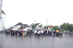 Massa Gelar Aksi di Titik Nol Malioboro Jogja, Desak Gencatan Senjata di Gaza Palestina saat Ramadan