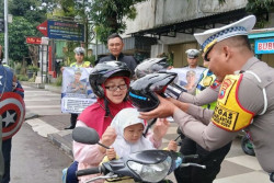Operasi Keselamatan Candi 2024, Polres Temanggung Mengedukasi Tertib Lalu Lintas