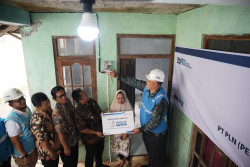 Berbagi Kebahagian Ramadhan, 269 Warga Jawa Tengah & DIY Nikmati Listrik Gratis dari PLN