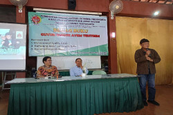 BEDAH BUKU DPAD DIY Masyarakat Jogja Harus Bangun Fondasi Keluarga yang Baik