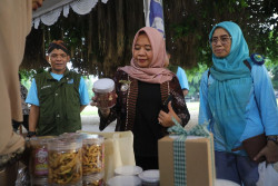 Jelang Lebaran, Bupati Kustini Ajak Warga Borong Produk Asli Sleman