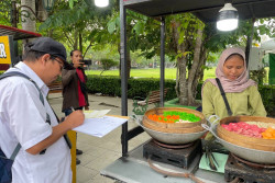 Jadi Tenang, Hasil Uji BPOM untuk 17 PKL Kuliner KP Nihil Bahan Berbahaya