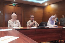 Banyak Aduan, OJK Turut Terlibat Atur Bunga Pinjol