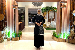 Spesial Ramadan, Grand Rohan Sukses Hadirkan Seroja Fashion Show Parade Kolaborasi dengan Instaperfect