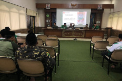 BEDAH BUKU: Kader NU Belajar Jejak Politik Gus Dur