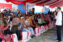 Bantuan Beras Akan Dilanjutkan hingga Akhir Tahun, Presiden Jokowi: Tapi Saya Enggak Janji