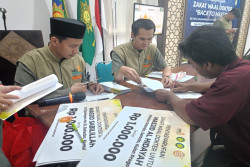 Masjid di DIY Menerima Dana Zakat Mal yang Dihimpun dari Para Dokter