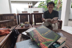 Kisah Peracik Nama dari Sleman, Merangkai Kata dalam Hamparan Doa