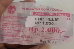 Viral Karcis Parkir dengan Tarif Tambahan Titip Helm di Jogja, Begini Penjelasan Pemkot