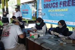 Jelang Mudik Lebaran 2024, Sopir Bus di Terminal Jombor Tes Urine dan Cek Kesehatan