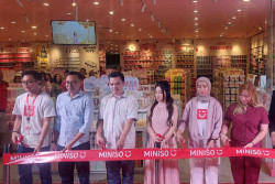 Miniso Pink Hadir di Sleman City Hall, Tawarkan Diskon Up to 50%