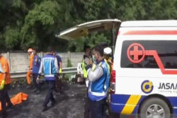 Kecelakaan di Tol Cikampek Renggut 12 Nyawa, Berikut Kronologinya