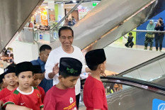 Presiden Tutup Ramadan dengan Belanja Bareng Anak-Anak Yatim