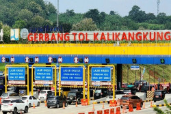 One Way Selesai, Arus di Gerbang Tol Kalikangkung Kembali Normal Dua Arah Pagi Ini