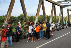 Warga Klaten Hanyut di Sungai Bengawan Solo