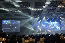 Dewa 19 Tampil Memukau, Ahmad Dhani Sempat Salah Memulai Lagu