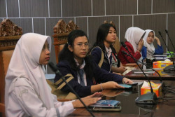 40 Anggota Osis Se-Kota Jogja Dapat Pendidikan Politik, Pelajari Seluk Beluk Parlemen