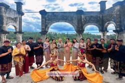 Pick Me Trip in Bali Melanggar Izin Tinggal, Belasan Orang Pulang, 2 Produser Dideportasi