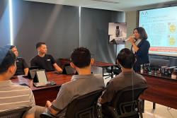 Optimalkan Pelayanan dengan Penampilan Rapi dan Menarik, Hotel Harper Malioboro Yogyakarta Menggelar Beauty & Handsome Class