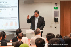 Menko Airlangga Isi Kuliah Tamu di LSE: Indonesia On-Track Capai Visi Indonesia Emas 2045