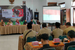 Warga Diajak Belajar Mengembangkan Usaha lewat Buku
