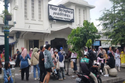 Masih Jadi Primadona, Jalan Malioboro Dipadati Wisatawan Libur Panjang Akhir Pekan Ini