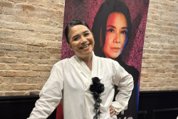 Ruth Sahanaya Gelar Konser Tunggal 40 Tahun Simfoni dari Hati
