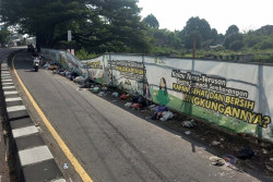 Muncul Tumpukan Sampah di Utara GL Zoo dan Ringroad Selatan, DLH Bantul Jadwalkan Pengangkutan