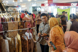 Pameran The LoksTop Upaya Pemkot Kembangkan UMKM Oleh-Oleh Khas Jogja