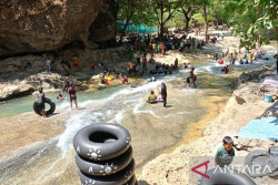 Wisata Alam Bantimurung, Tetap Terjaga Kelestariannya di Tengah Padat Pengunjung