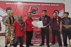 Ricco Yubaidi Resmi Mendaftar Bakal Calon Wakil Walikota Jogja lewat PDIP