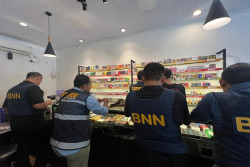 Heboh Soal Kandungan Narkoba di Rokok Elektrik, BNNP DIY & Bea Cukai Jogja Razia Vape Store