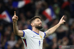 Giroud Gantung Sepatu Usai Euro 2024