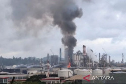 Kilang Minyak Pertamina Unit Balikpapan Terbakar