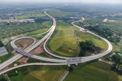 Tarif Tol Indrapura-Kisaran Sumatera Mulai Diberlakukan, Segini Rinciannya!