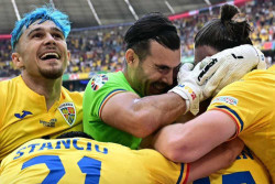 Sempurna! Grup E Euro 2024, Rumania Bungkam Ukraina 3-0