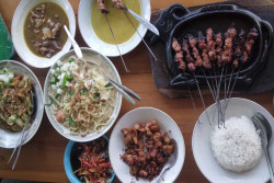 Libur Iduladha, Warung Satai Klathak di Jogja Ini Diserbu Wisatawan