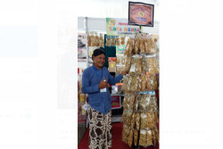 Kisah Sukses UMKM Peyek Gunungkidul Dagangannya Tembus 19 Outlet Alfamart