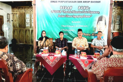 BEDAH BUKU: Literasi Masyarakat Terus Ditingkatkan