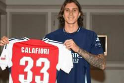Arsenal Resmi Boyong Riccardo Calafiori